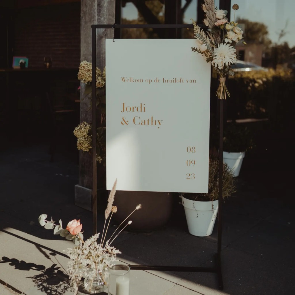 Frame Welkomstbord hangend welkom bruilofstyling